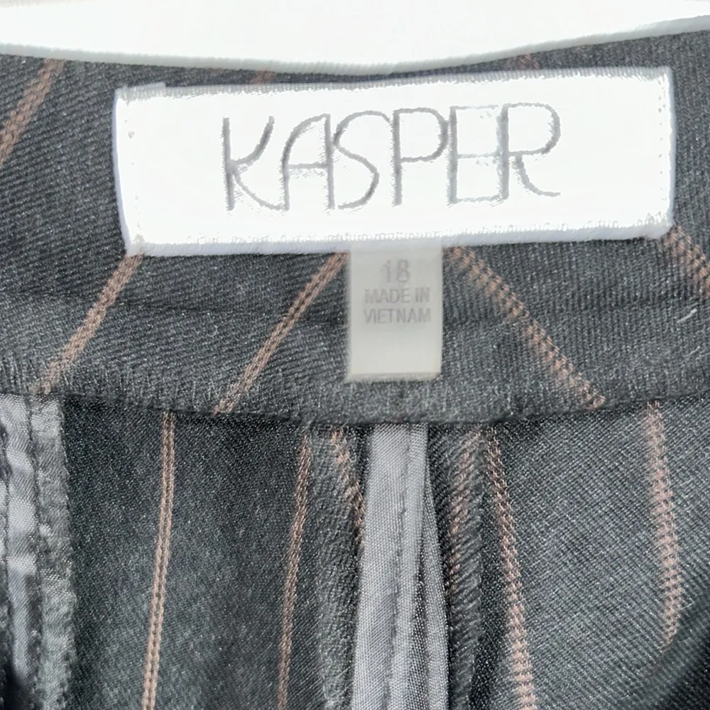 Kasper slacks - Image 4