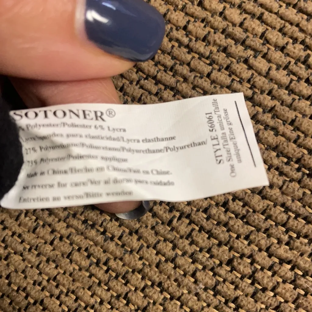 Isotoner fleece gloves - Image 6