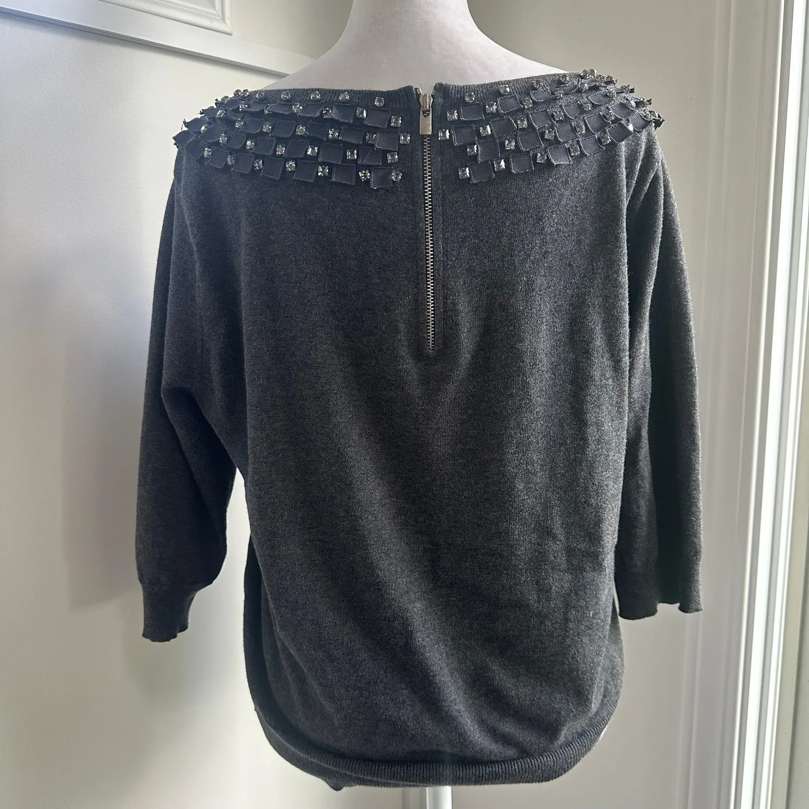 Magaschoni Sculptural Knit Sweater Medium Cotton Cashmere Dark Gray Beaded - Image 5