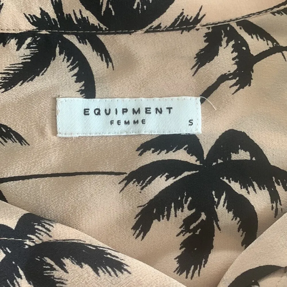 Equipment femme silk button down palm trees mauve size small - Image 4