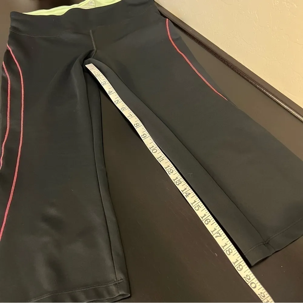 New Balance  Yoga black pants capri, size small, very comfy - Image 9