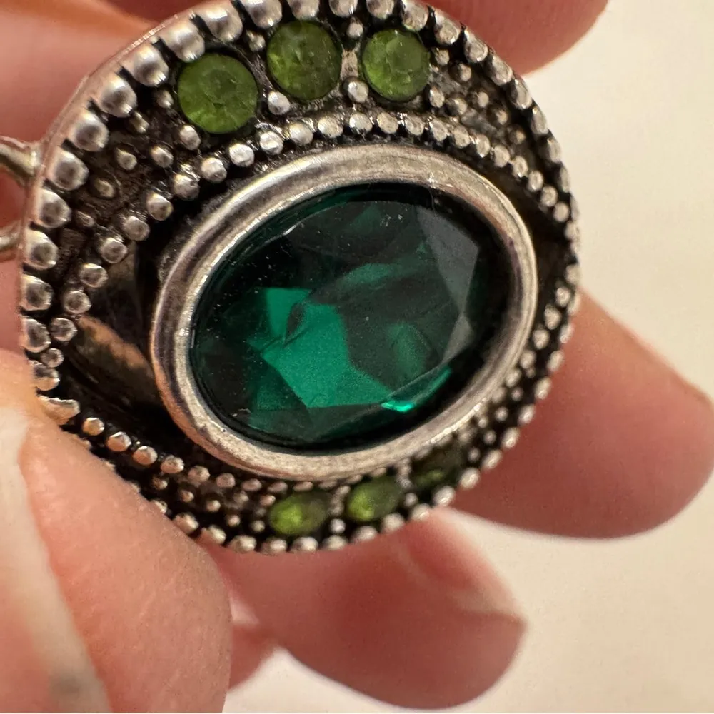 Silver Tone Emerald Green Charm Necklace Pendant Only Womens Jewelry - Image 5