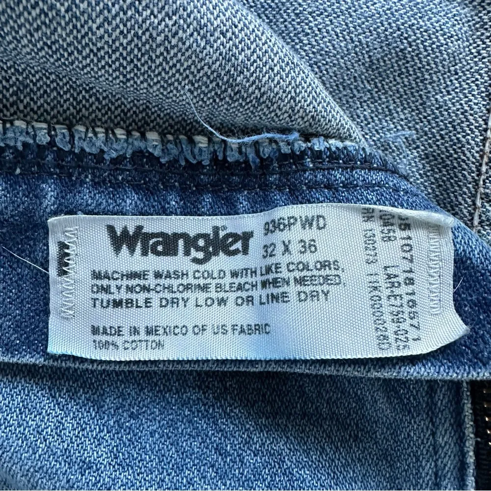 One Of A Kind Vintage Wrangler Jeans • Sz 32 x 36 - Image 13
