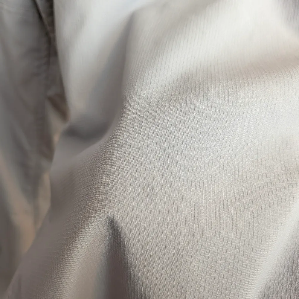 Mountain Hardwear Light Gray Track Pants Size Small - Image 4