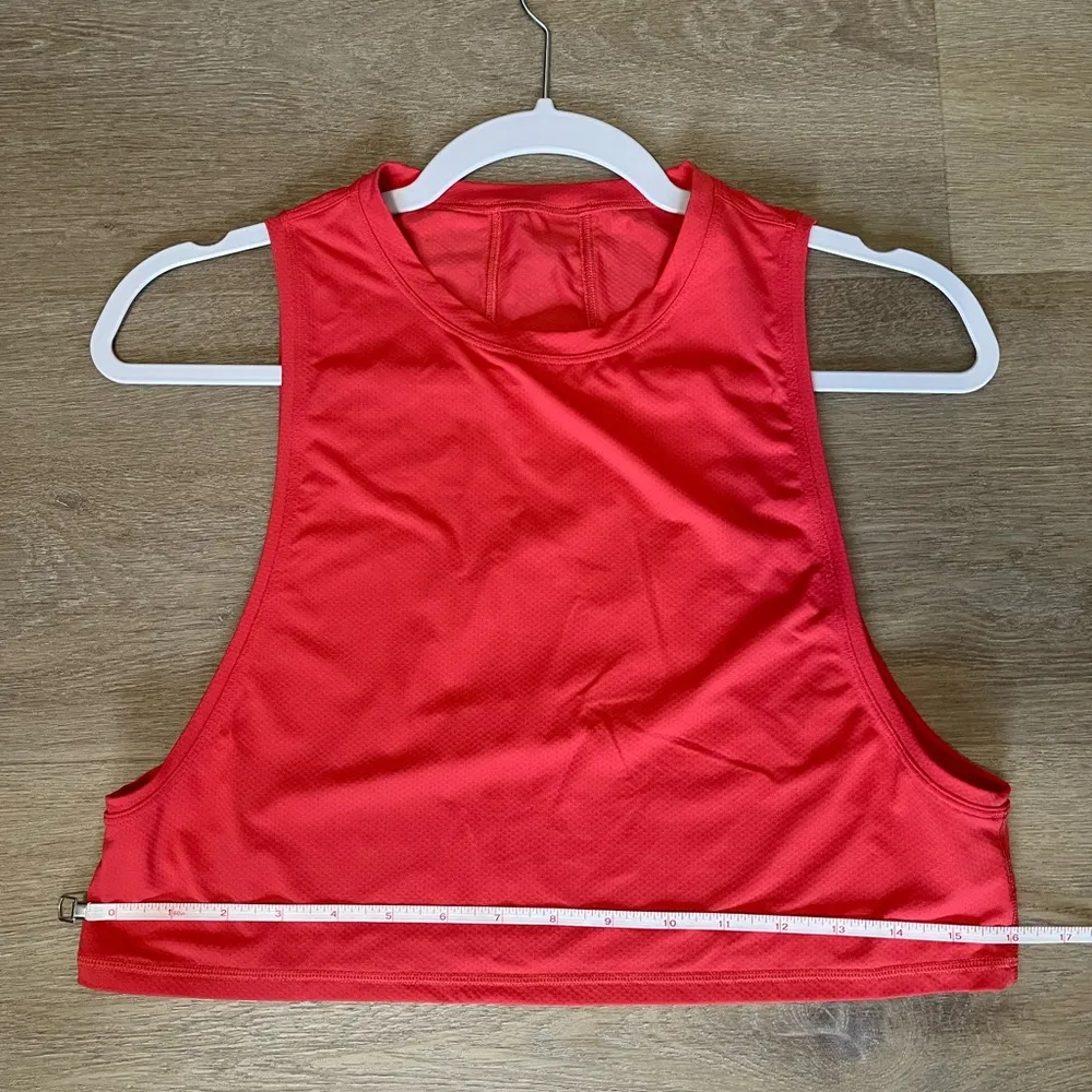 Lululemon cropped tank top - Image 3