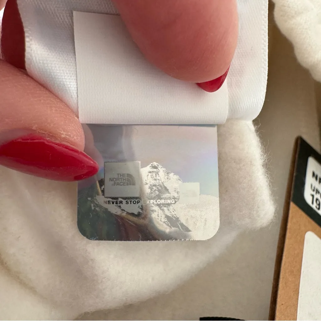 The North Face Evolution Shorts NWT size XXL in White Dune Fleece Sweat Shorts‎ - Image 13