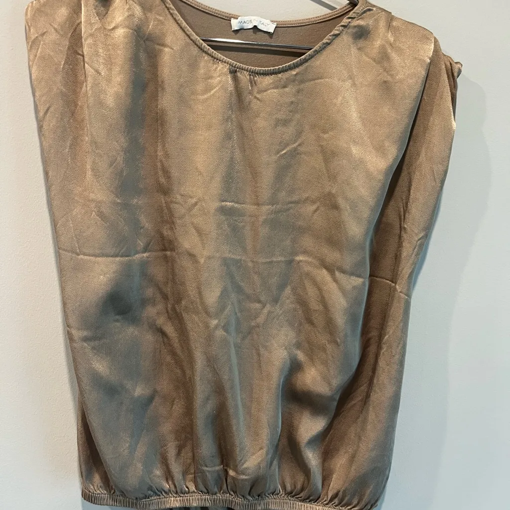 Chic Tan Women's Blouse Size M - Image 3