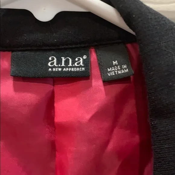 3/$25 - Medium black‎ blazer - Image 3