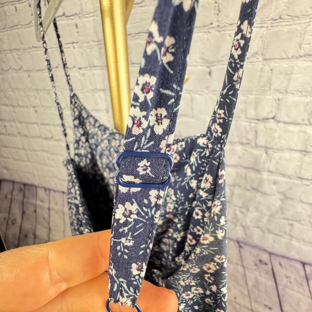 Old Navy Romper - Ditsy Floral Pattern, Smocked back, Size XL Like New! - Image 8