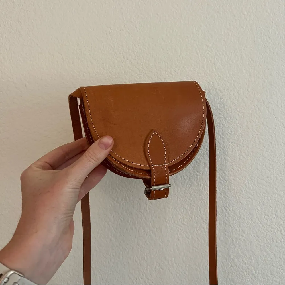 Handmade mini crossbody purse crafted from genuine leather in Greece 🇬🇷 - Image 9