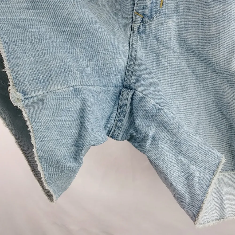 Old Navy 16 38 Jeans Shorts Light Wash Plus - Image 4