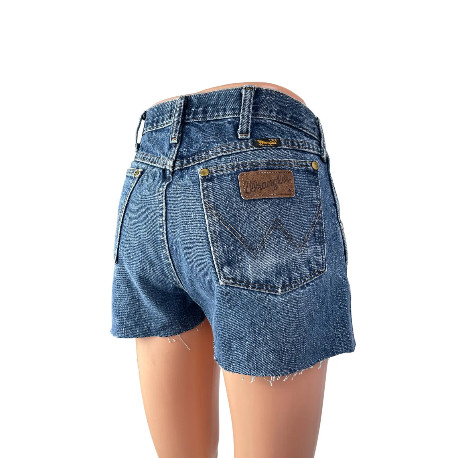 Wrangler Women's Blue Medium Wash High Waisted Cut Off Denim Jean Shorts Size 32 - Image 4