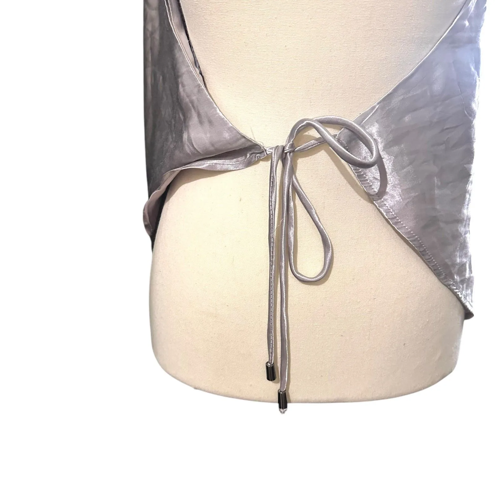 Bardot  Satin‎ Open Back Blouse Silver Sz 8/M - Image 3
