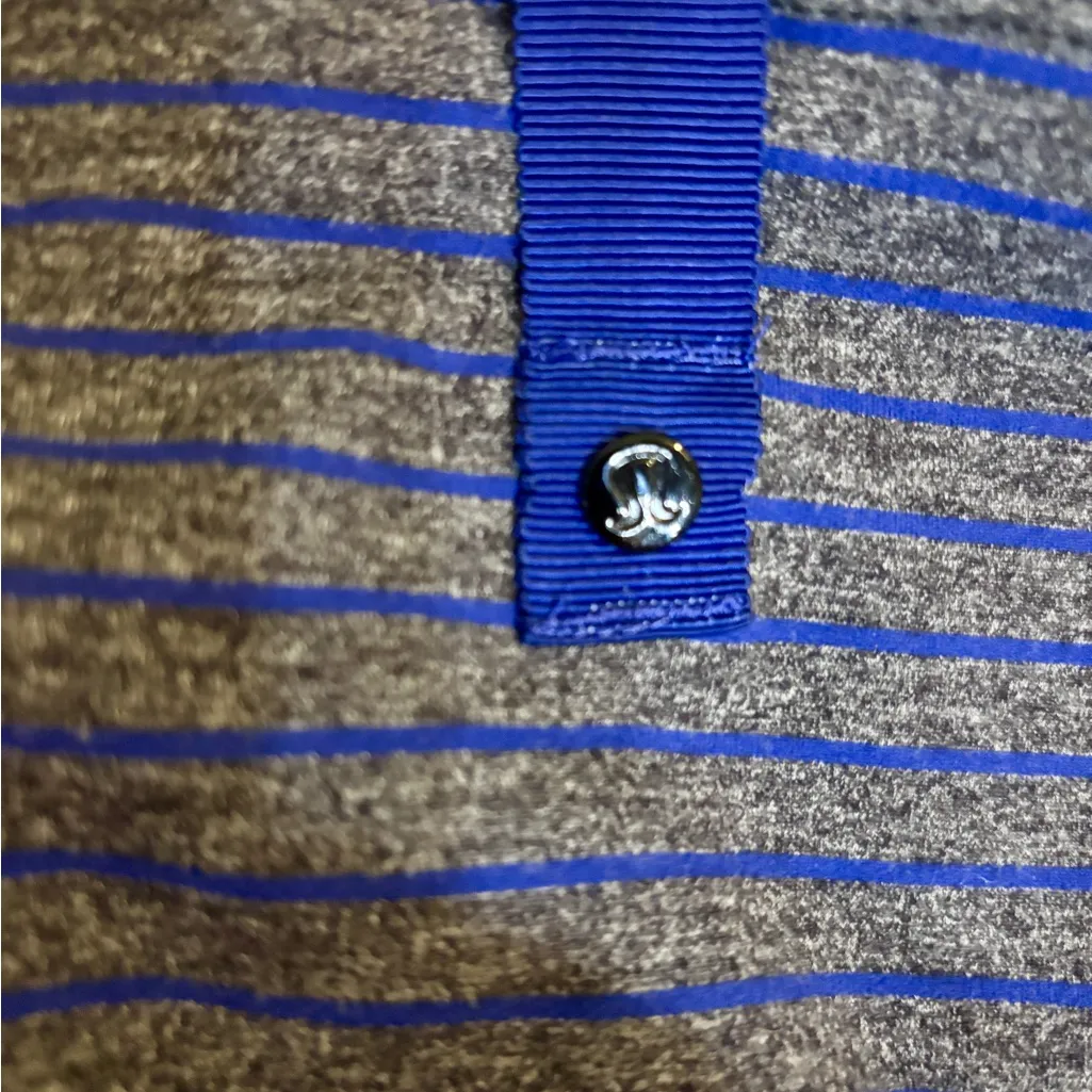 Lululemon Vinyasa Scarf in the Stripe Pigment Blue Heathered Black Rulu fabric - Image 2