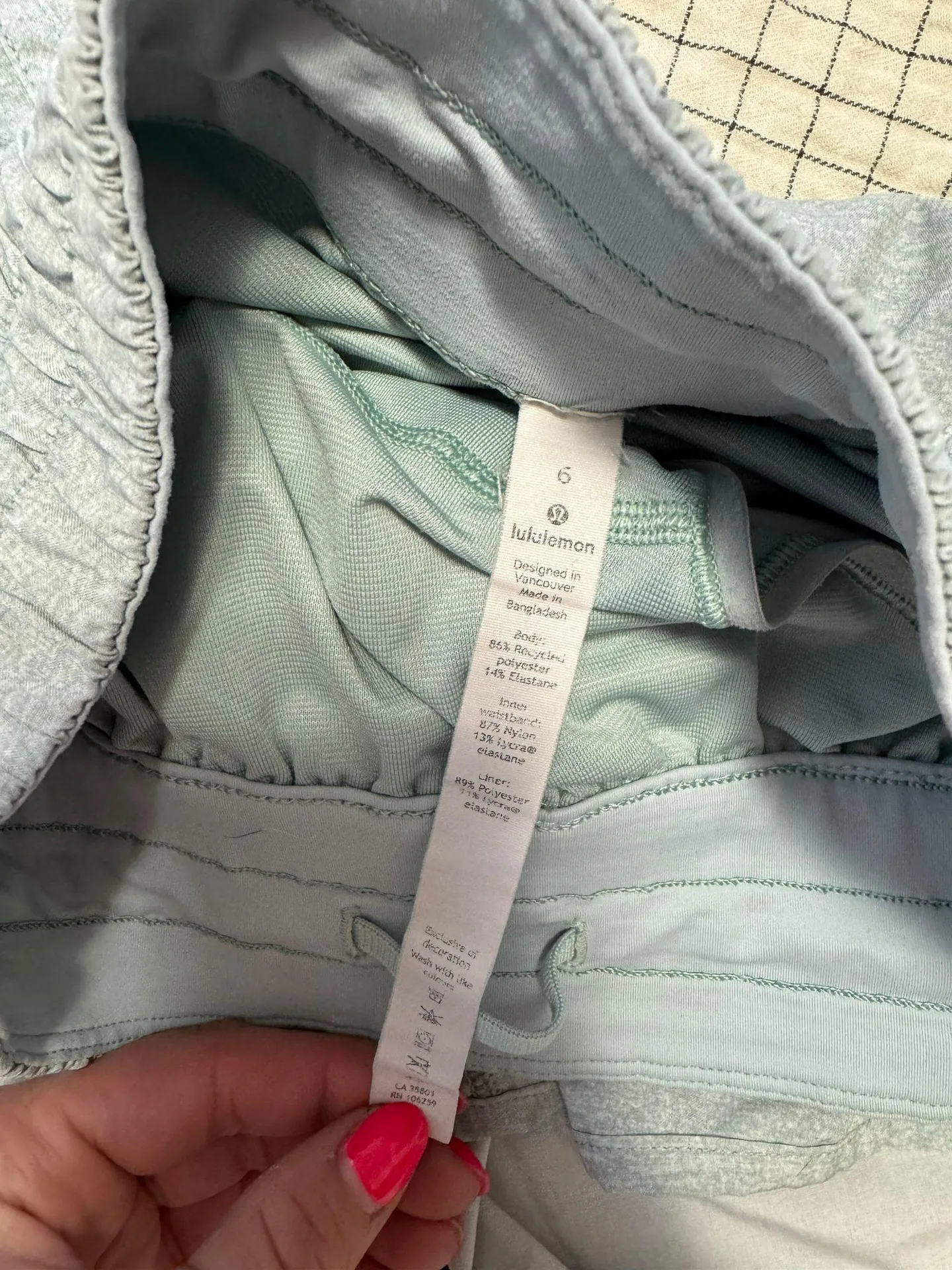 Hotty Hot Short 2.5” - Image 3