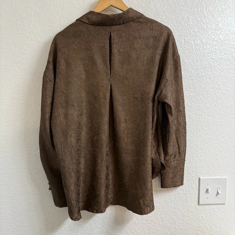 HOUSE OF HARLOW 1960 Crinkle Dark Brown Long Sleeve Drop Shoulder Shirt Size M Size M - Image 2