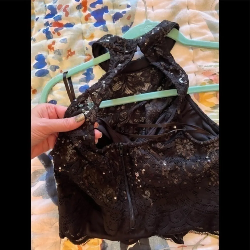 CITY STUDIO 3 Lace Sequin Halter Crop Top Tank Black Size undefined - Image 12