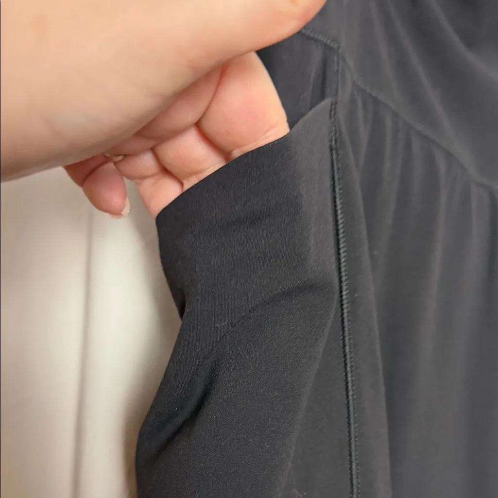 Athleta Salutation Stash High Rise 14 1/2 “ Skort Size Medium - Image 5