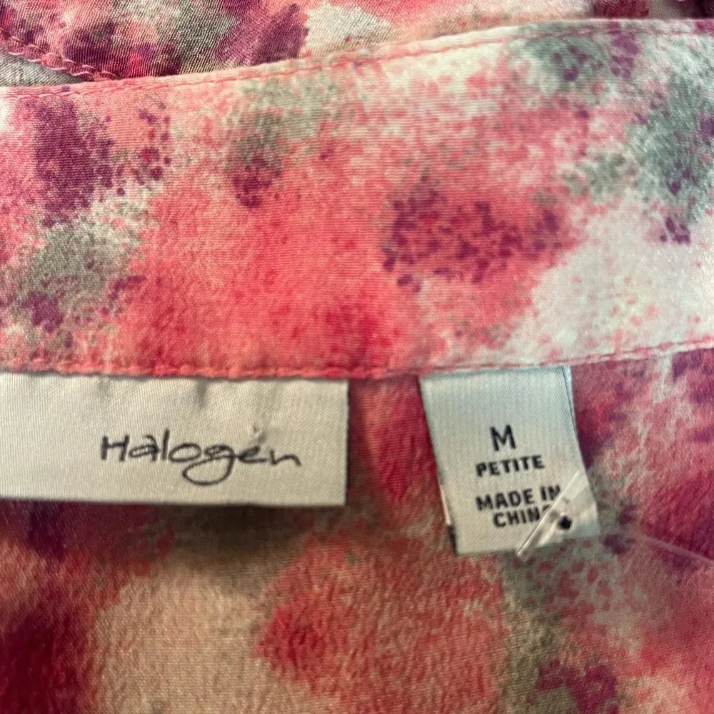 women’s tank 100% silk size medium Petite
Excellent condition - Image 4