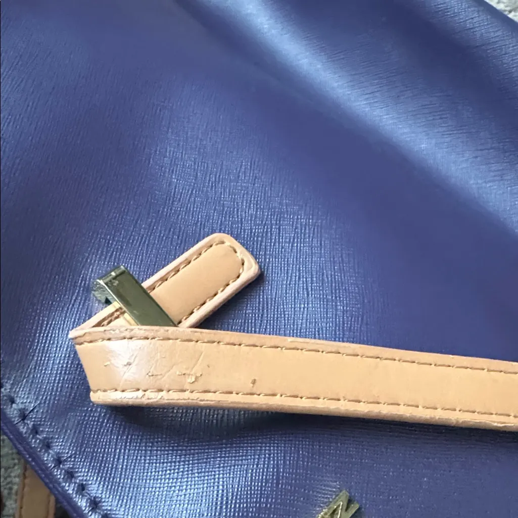 Kenneth Cole Reaction Indigo Reaction Navy Tote - Image 10