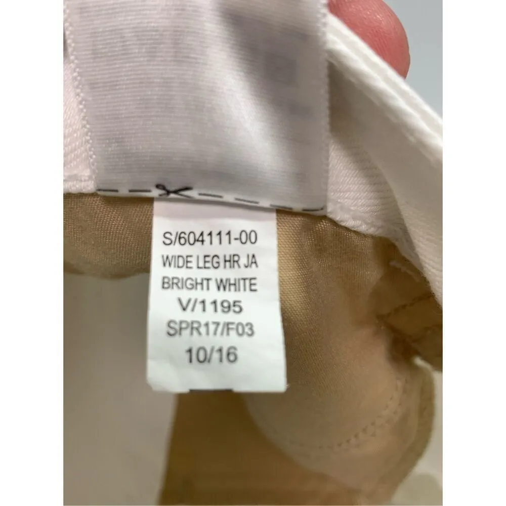 Old Navy Women's Frayed 5 Pocket Denim Capri Wide Leg Crop Jeans White Size 8 - Image 7