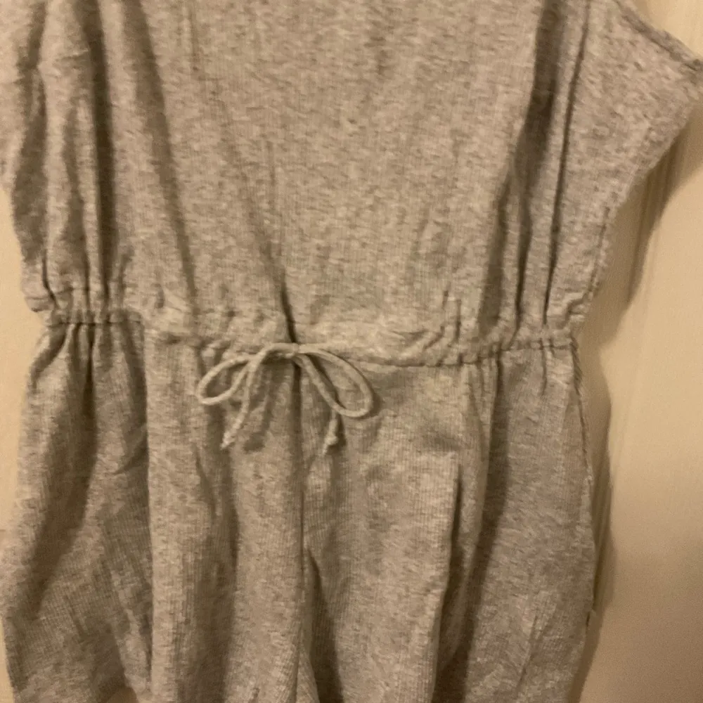 H&M divided gray romper size large - Image 3