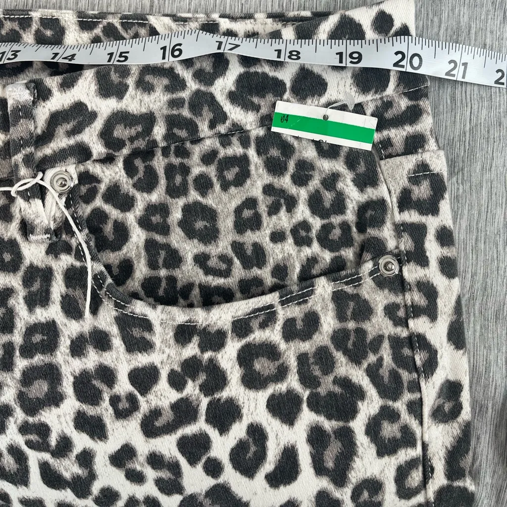 NEW Good American Good Waist Crop Skinny  Edgy Jeans In Snow Leopard‎ - Image 3