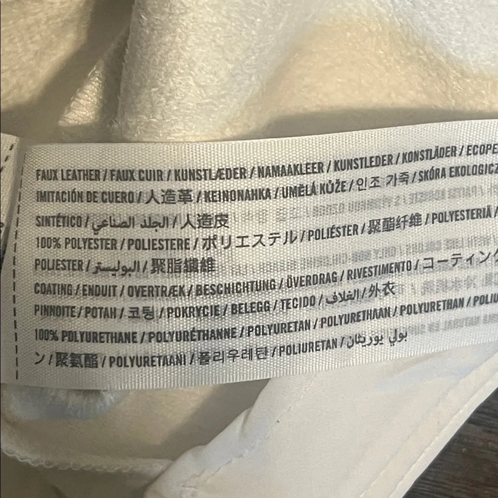 Abercrombie & Fitch White Vegan Leather Zip Up Mini Size Small NWT - Image 8