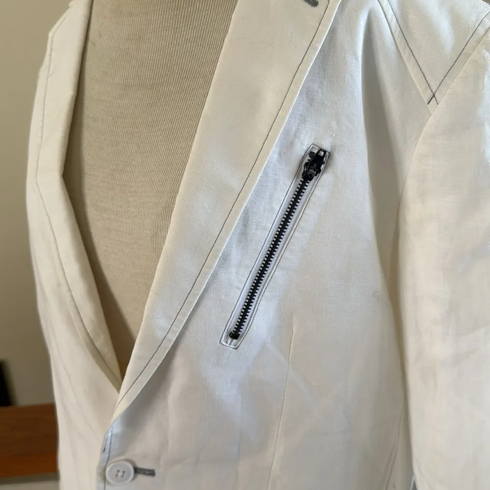 Bar lll white linen contrasting detail overcoat blazer size large - Image 3