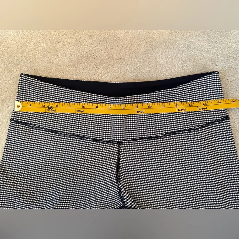 Lululemon Women's Wunder Under Crop Leggings Gingham Inkwell Navy Blue Size 10 - Image 7