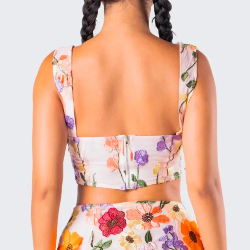 Finesse Floral Top Size Large White - Image 4