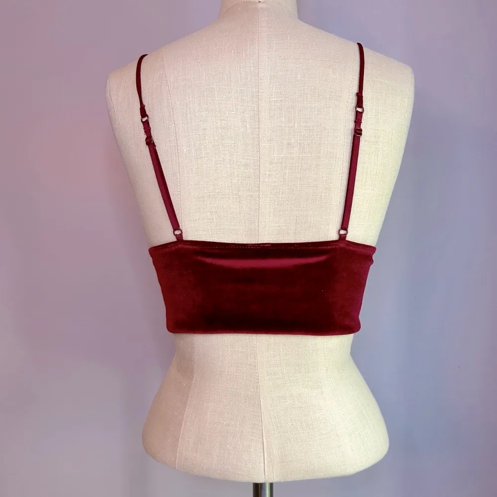 Sexy Velvet Burgundy V Neck Cropped Bra Top Size Large Red - Image 3
