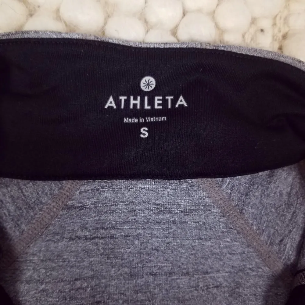 Athleta Running Wild 2.0 Half Zip Pullover Top Black & Gray Sz Small - Image 8