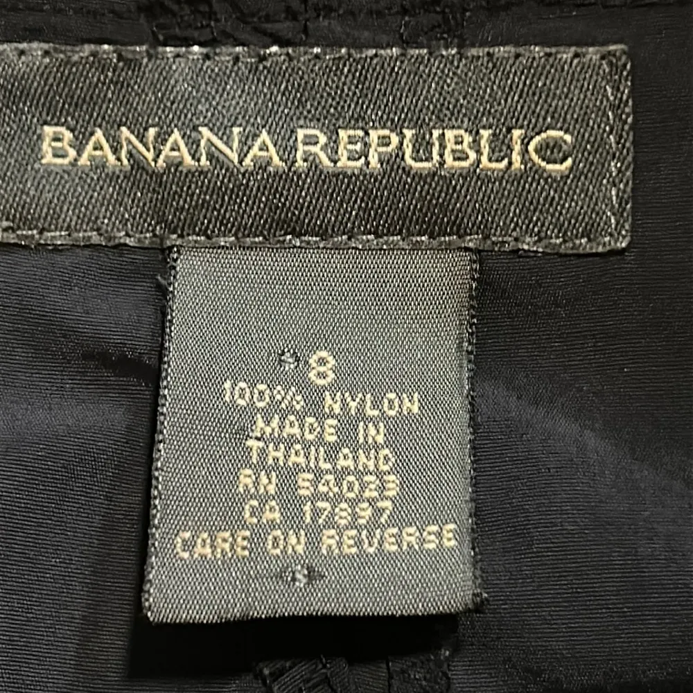 Banana Republic Black Nylon Skort Size 8 - Image 5