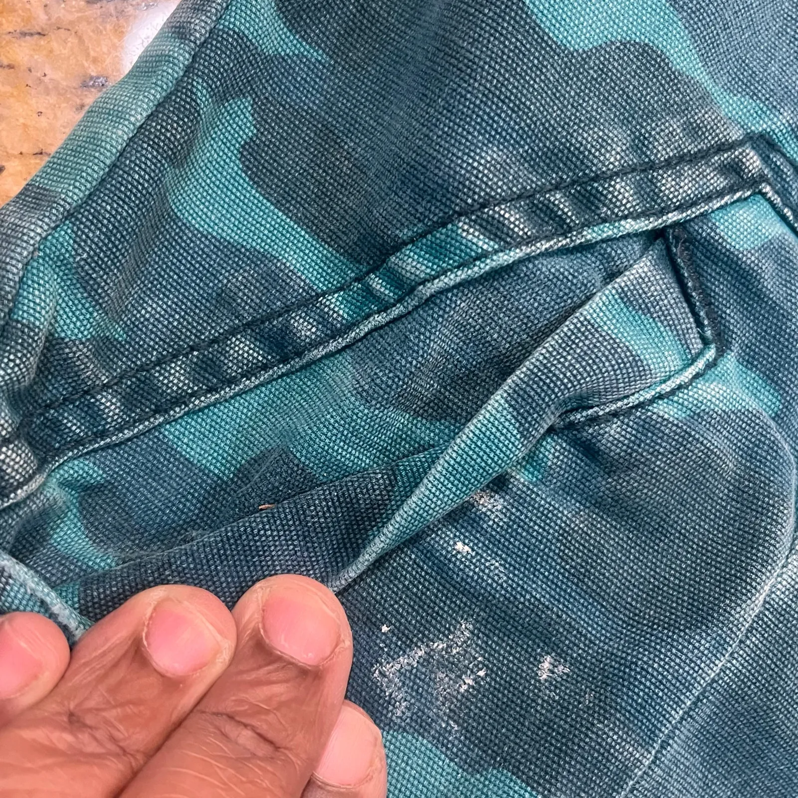 Anthropologie Austin High Rise Cropped Cargo Pant Teal Green Camouflage Size 28 - Image 6