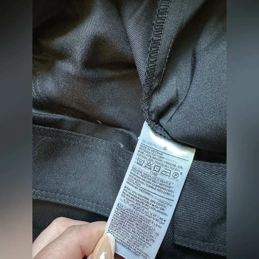 Old Navy extra high waisted cargo shorts - Image 6