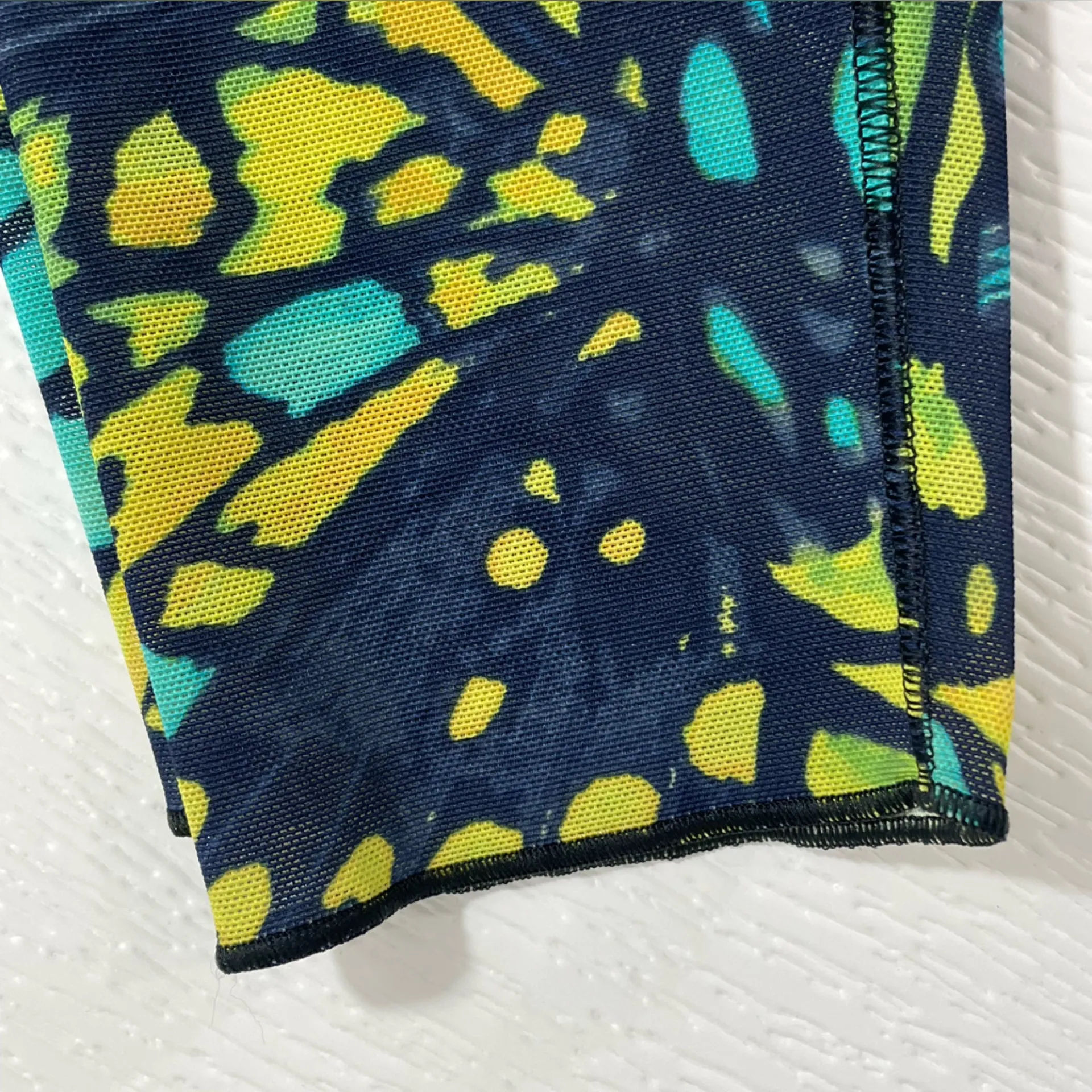 NWT YITTY Mesh Me Smoothing‎ High Waist Legging Size SMALL - Image 8