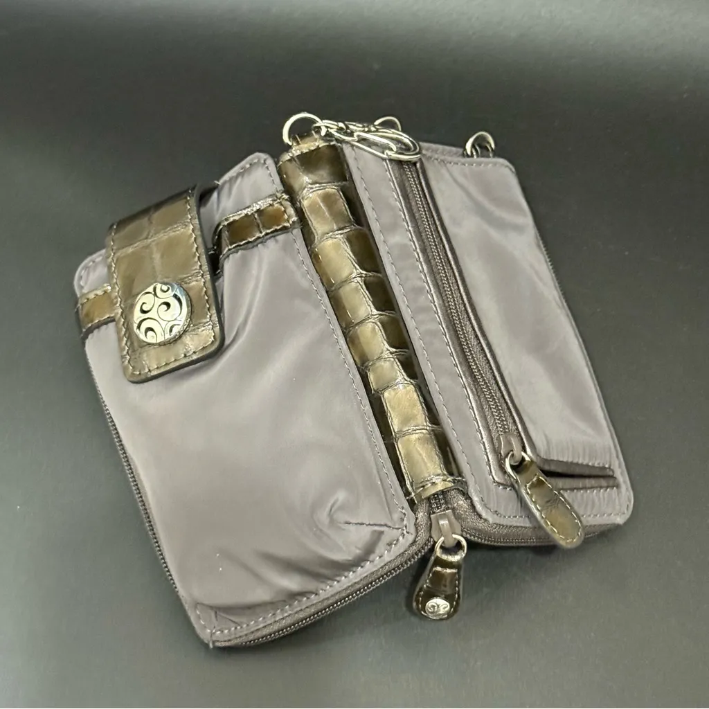BRIGHTON Gray Nylon & Olive Croc Leather Trims Convertible Crossbody Wallet - Image 9