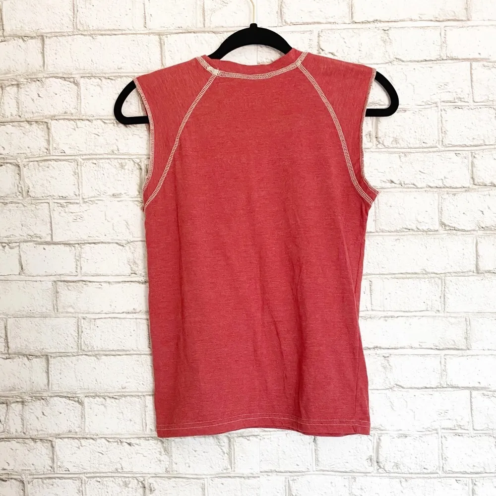 Vintage Planet Hollywood Cap Sleeve Tee Size Large - Image 2