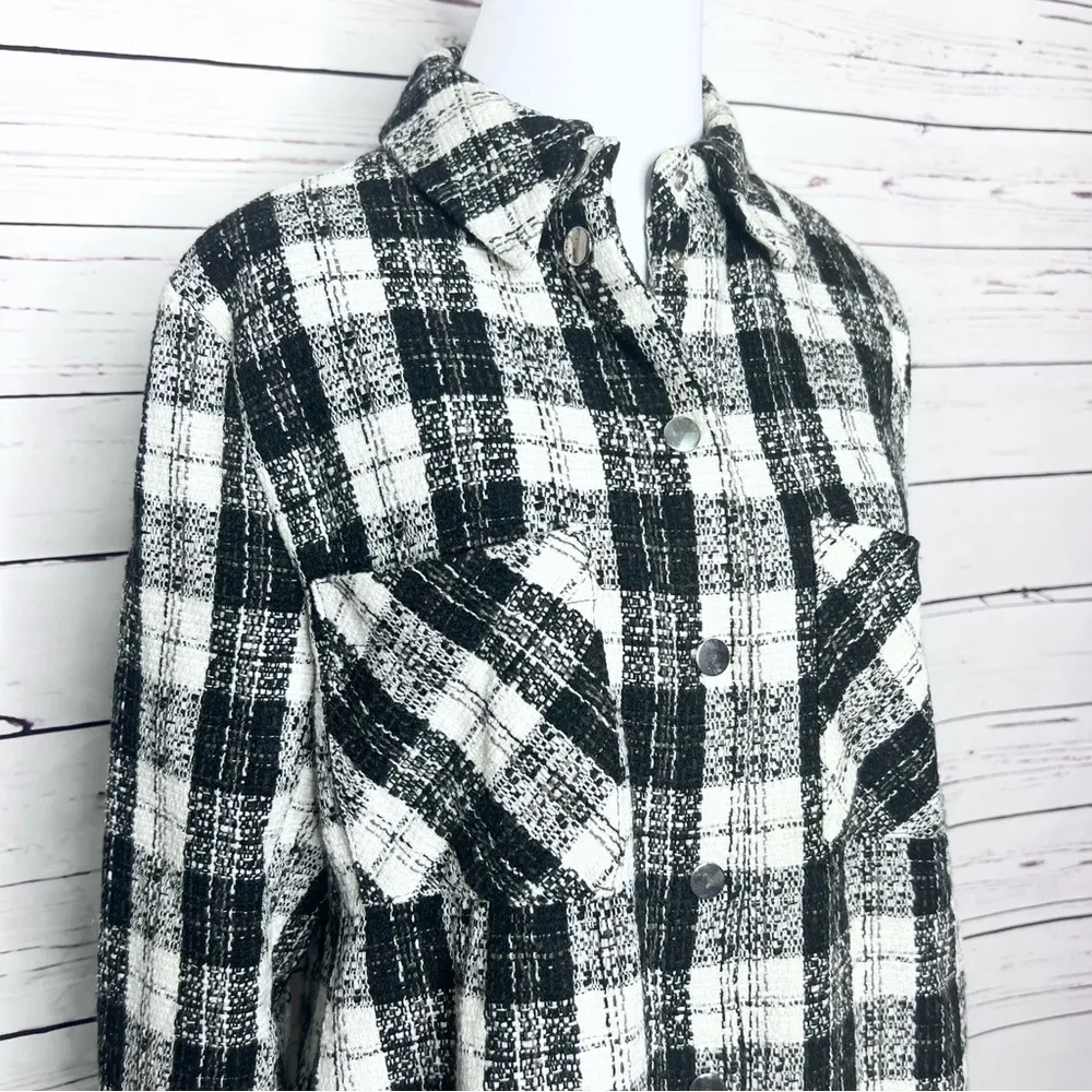 ZARA Black & White Plaid Soft Tweed Shacket Shirt Jacket Women’s Size Medium - Image 3
