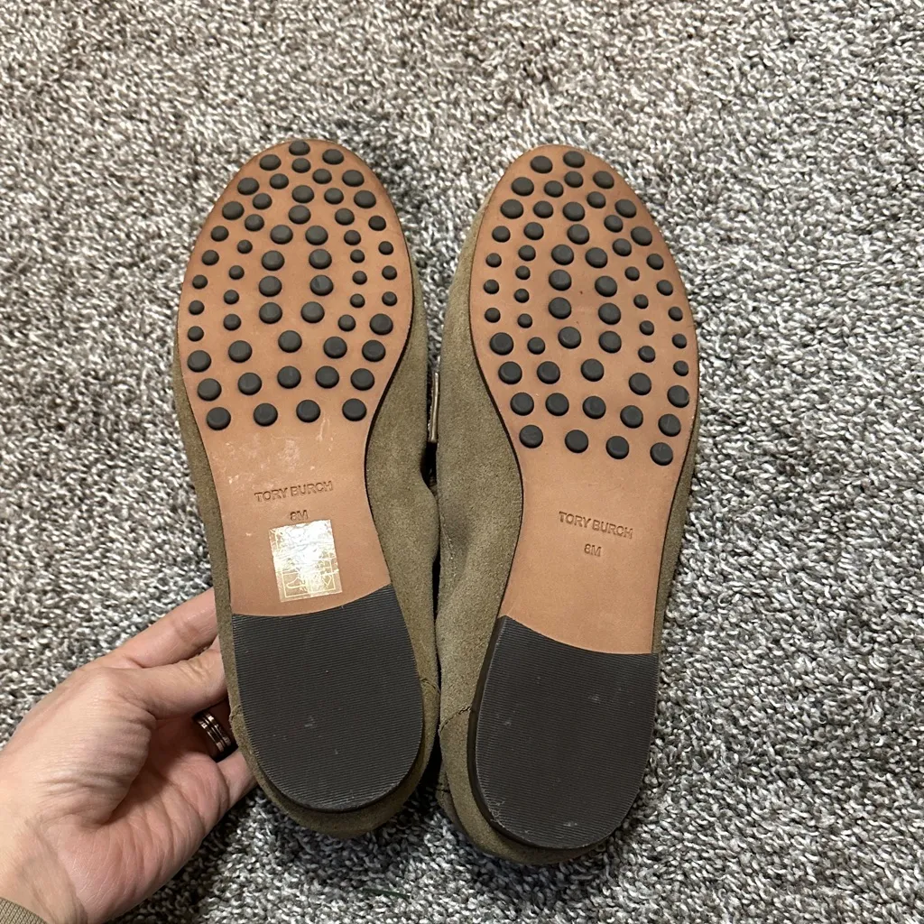 Tory Burch Ballet Loafer, Tan Suede, Women’s Sz 8 - Image 6