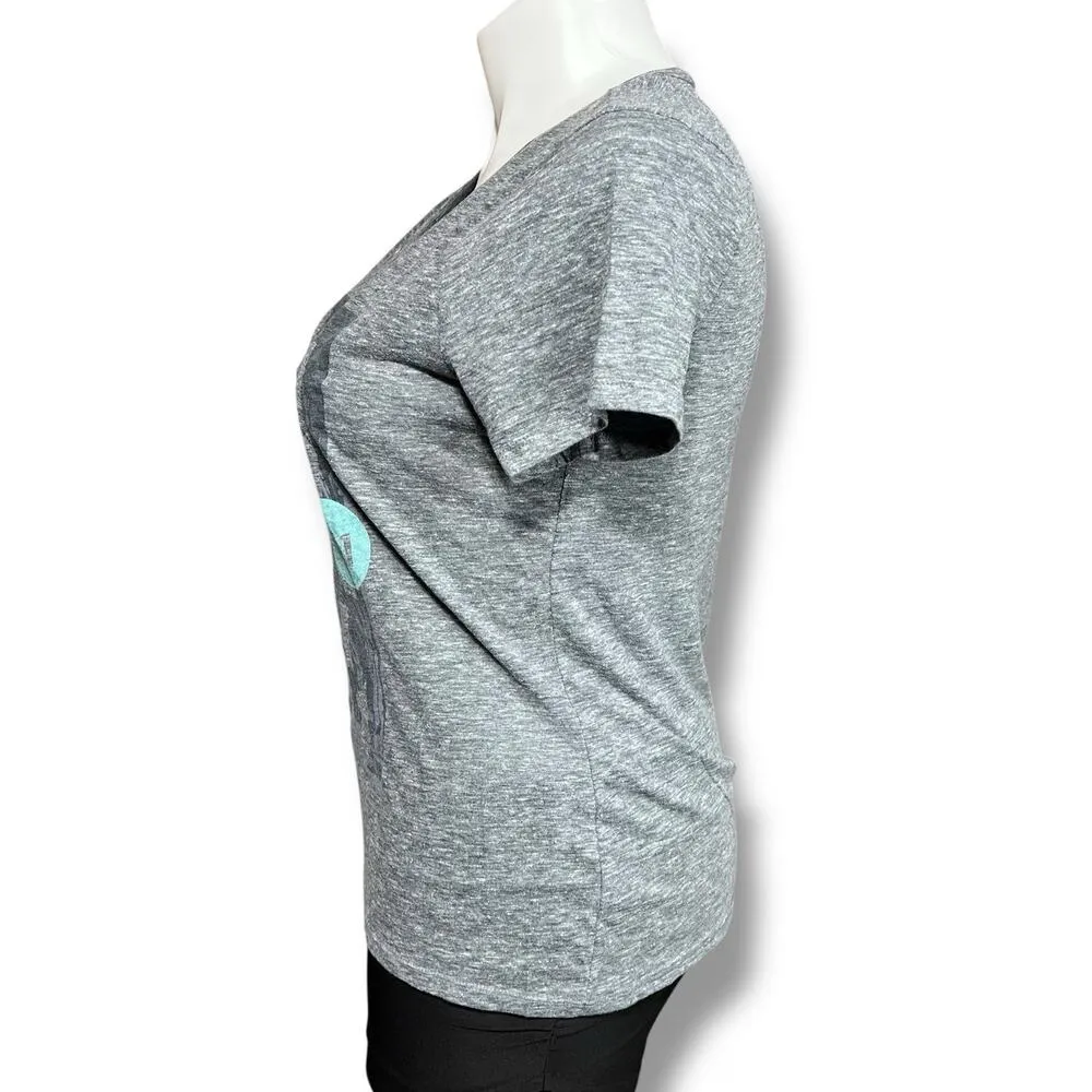Old Navy Womens T Shirt Top Graphic Print Short Sleeve V Neck Gray Teal Large - Image 4