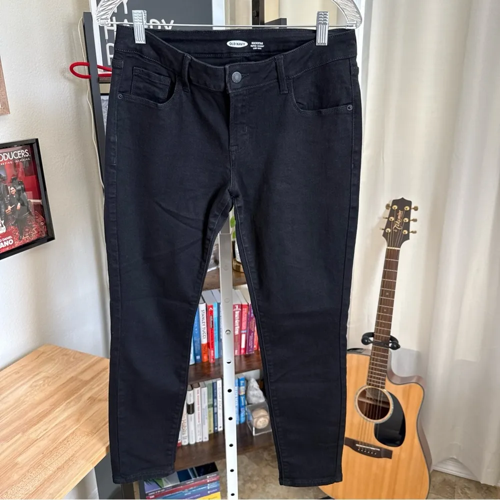 Old Navy Women’s Rockstar Super Skinny Low Rise Black Jeans Size 12 SHORT - Image 3