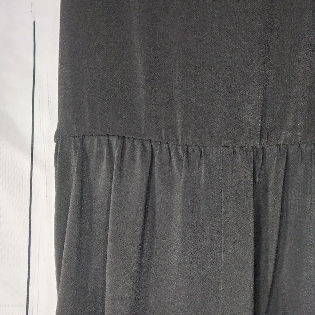 BCBG Generations Black Sleeveless V-neck Faux Wrap Romper Size S - Image 14