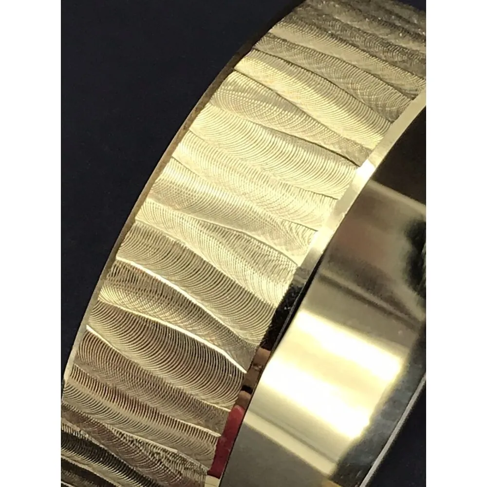 Classic Textured Gold Tone Bangle Bracelet Mirrored Trim Classy MINT Stacking - Image 4