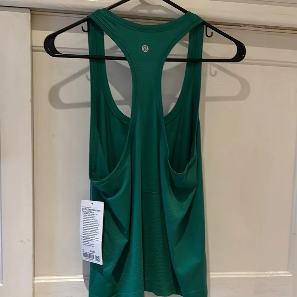 Lululemon Cascadian Green Swiftly Race length tank top - Image 4