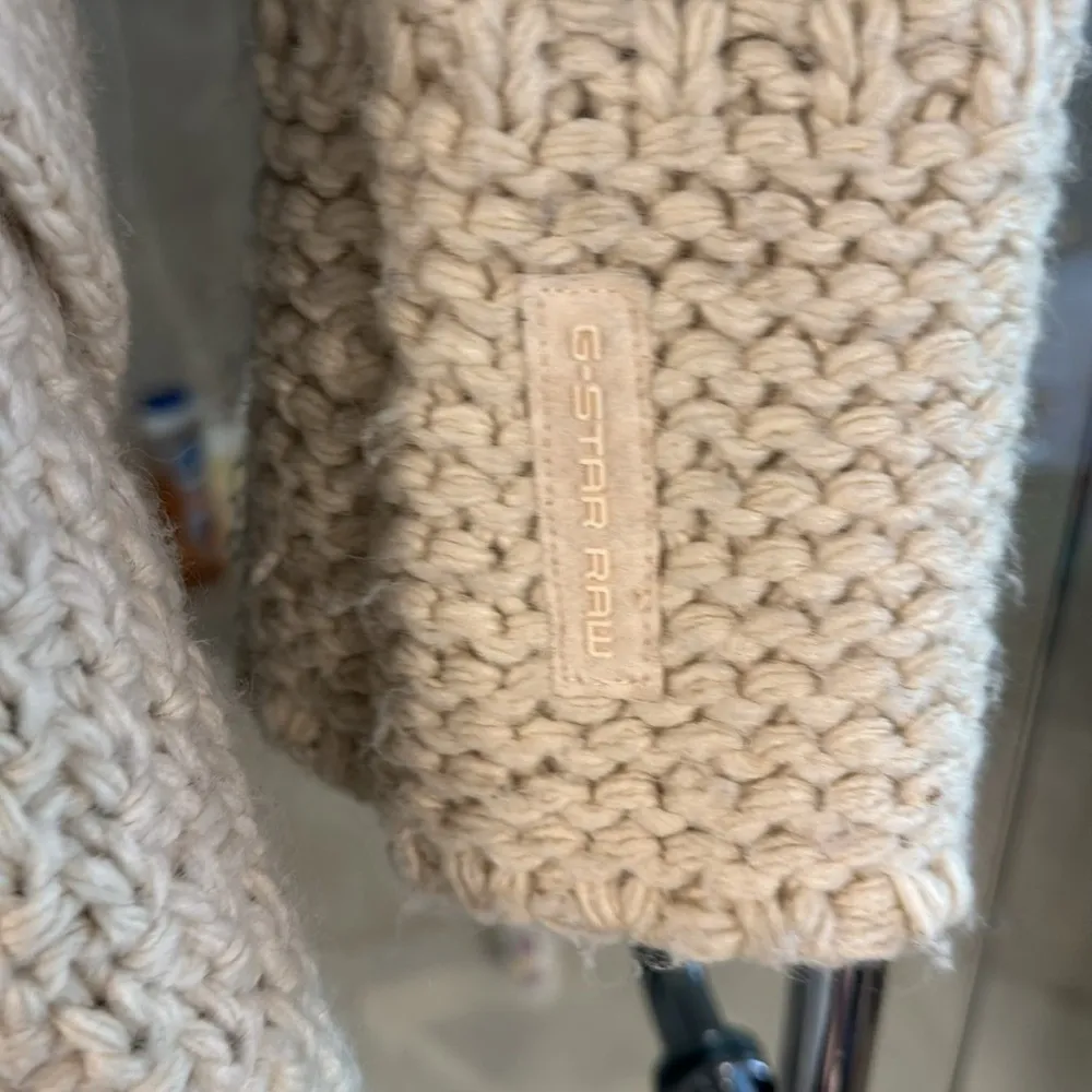 GStar‎ Heavy Long Cardigan Knit, cream, size small, wool! - Image 4