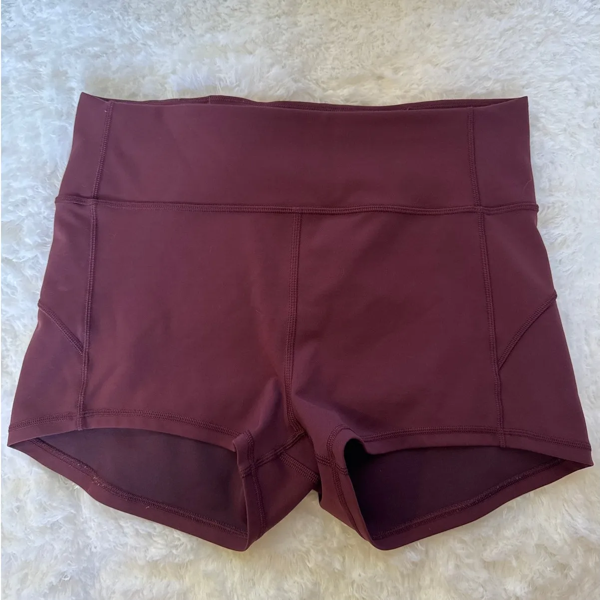 Lululemon In Movement Short *Everlux 2.5" Everlux Arctic Plum 10 Purple - Image 4