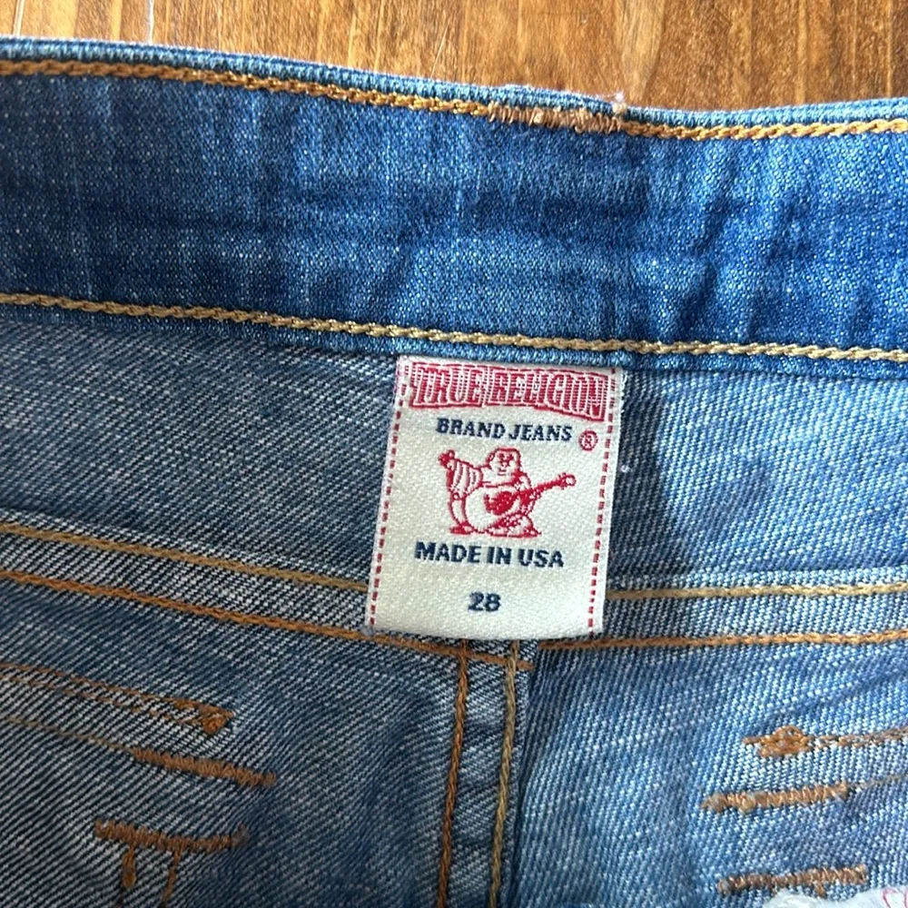 True Religion Brand Jean shorts - Joey Cut-Off - size 28 - Image 4