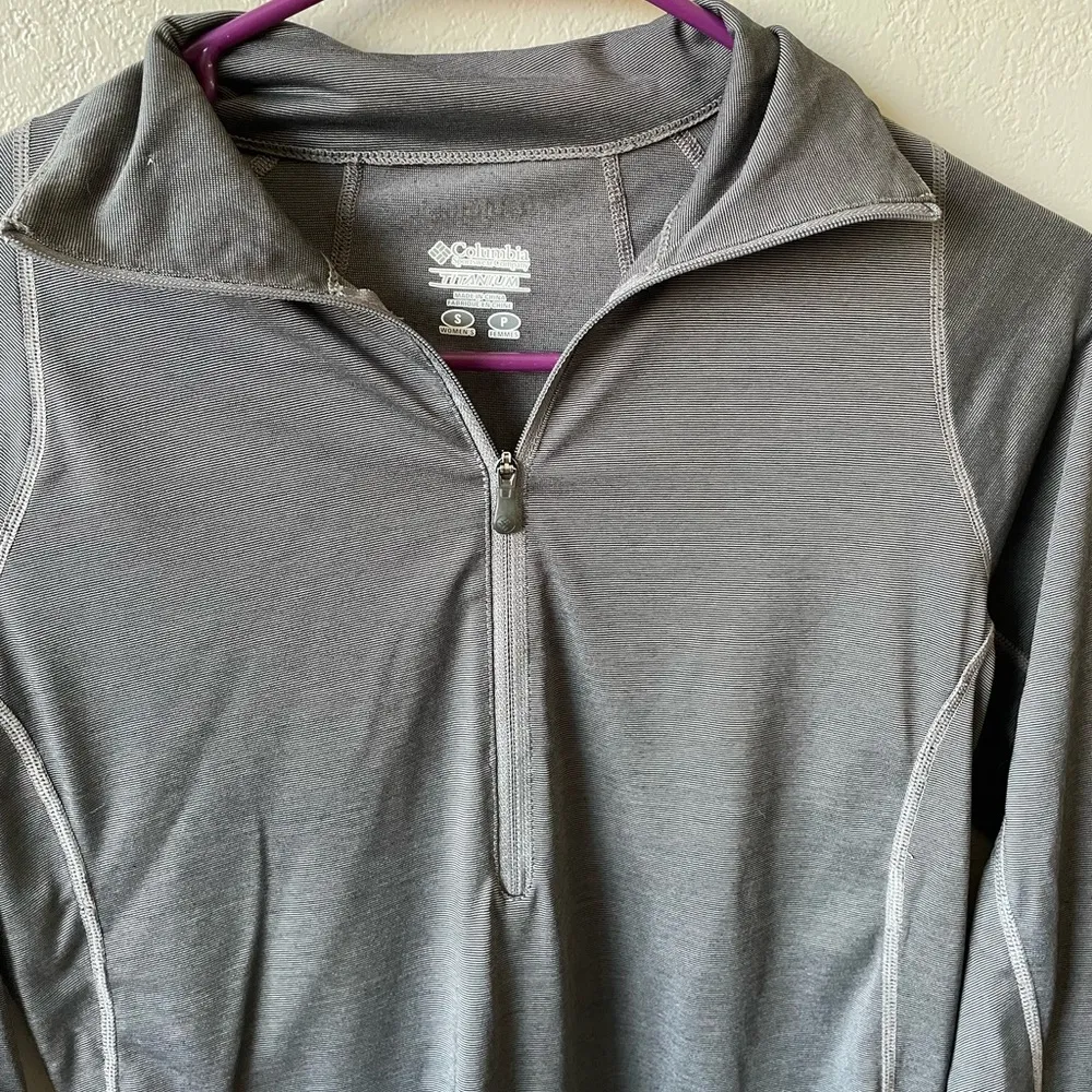 Columbia Titanium Pullover - Image 4